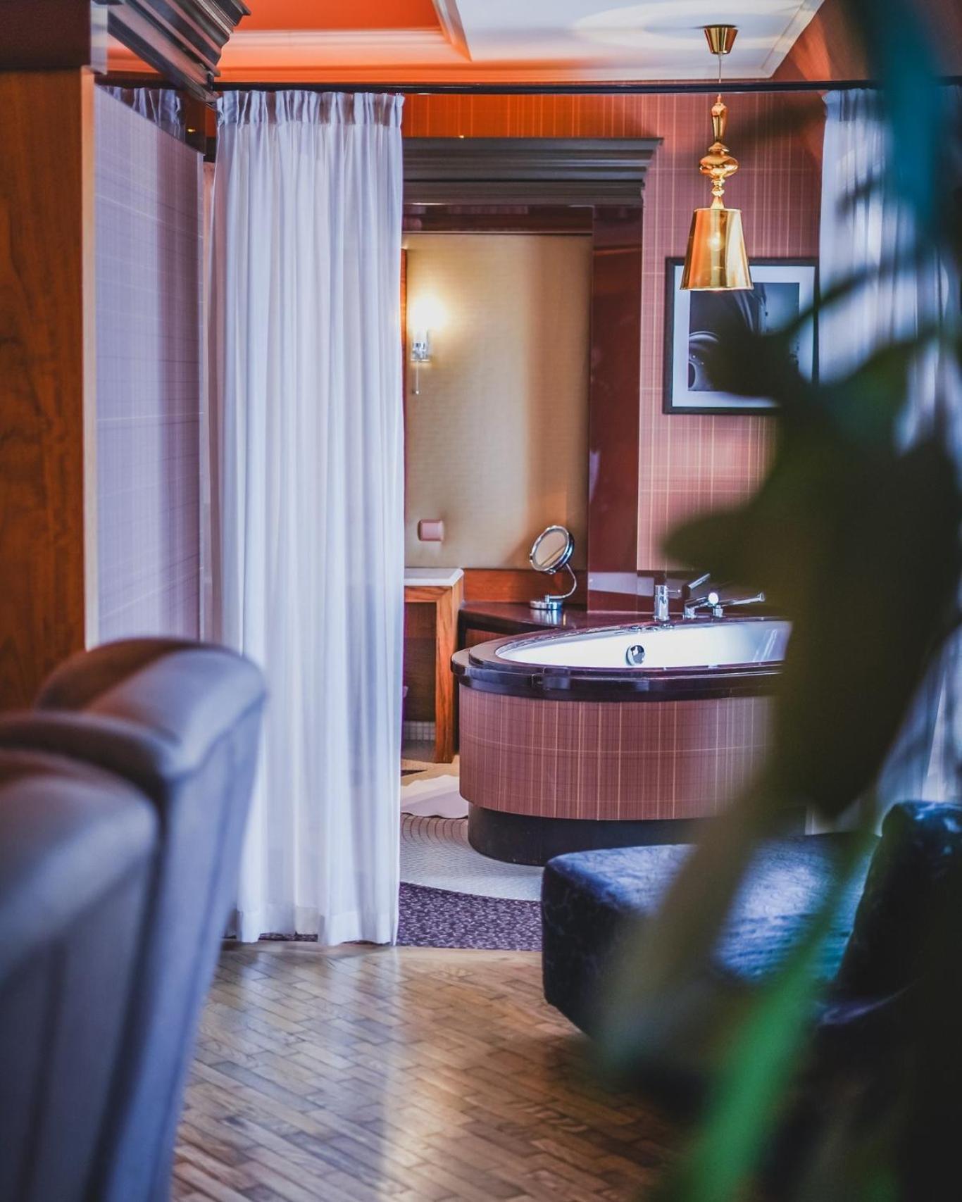 Grand Hotel Boutique Rzeszow Luaran gambar