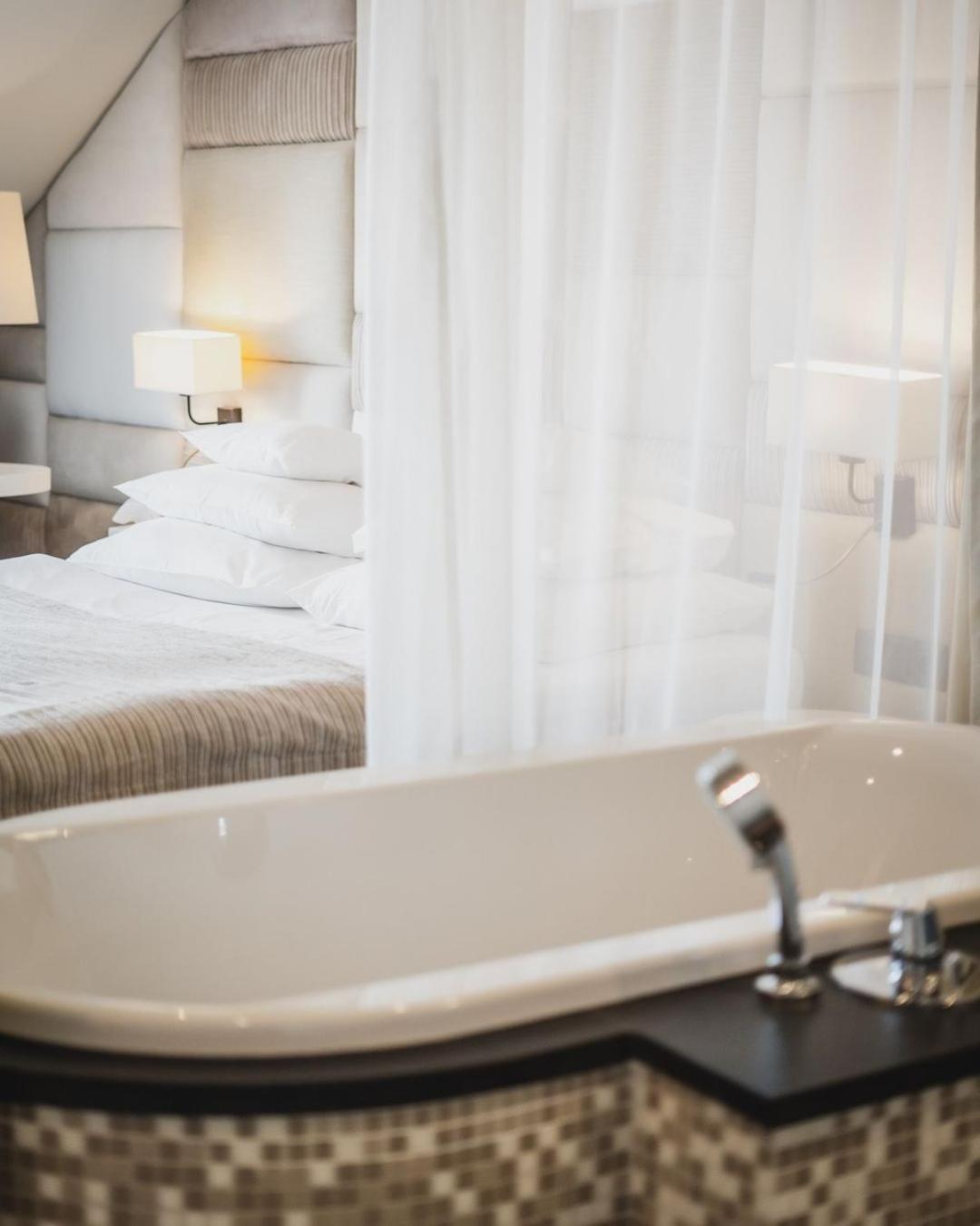 Grand Hotel Boutique Rzeszow Luaran gambar