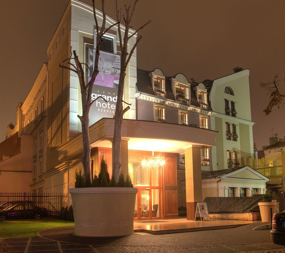 Grand Hotel Boutique Rzeszow Luaran gambar